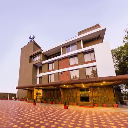 Royal Inn Khandwa Экстерьер фото