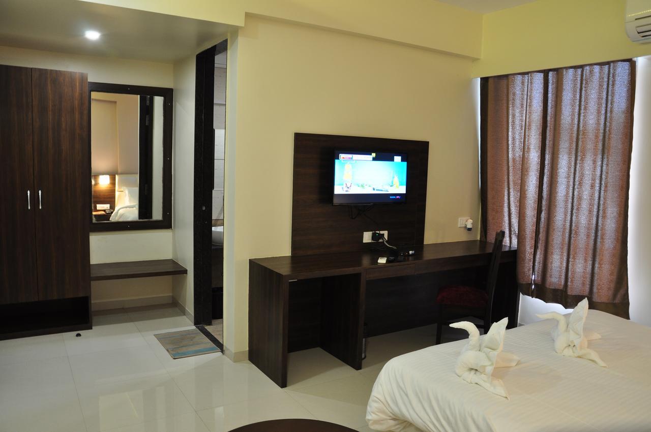 Royal Inn Khandwa Экстерьер фото