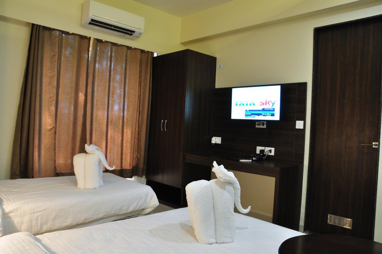 Royal Inn Khandwa Экстерьер фото